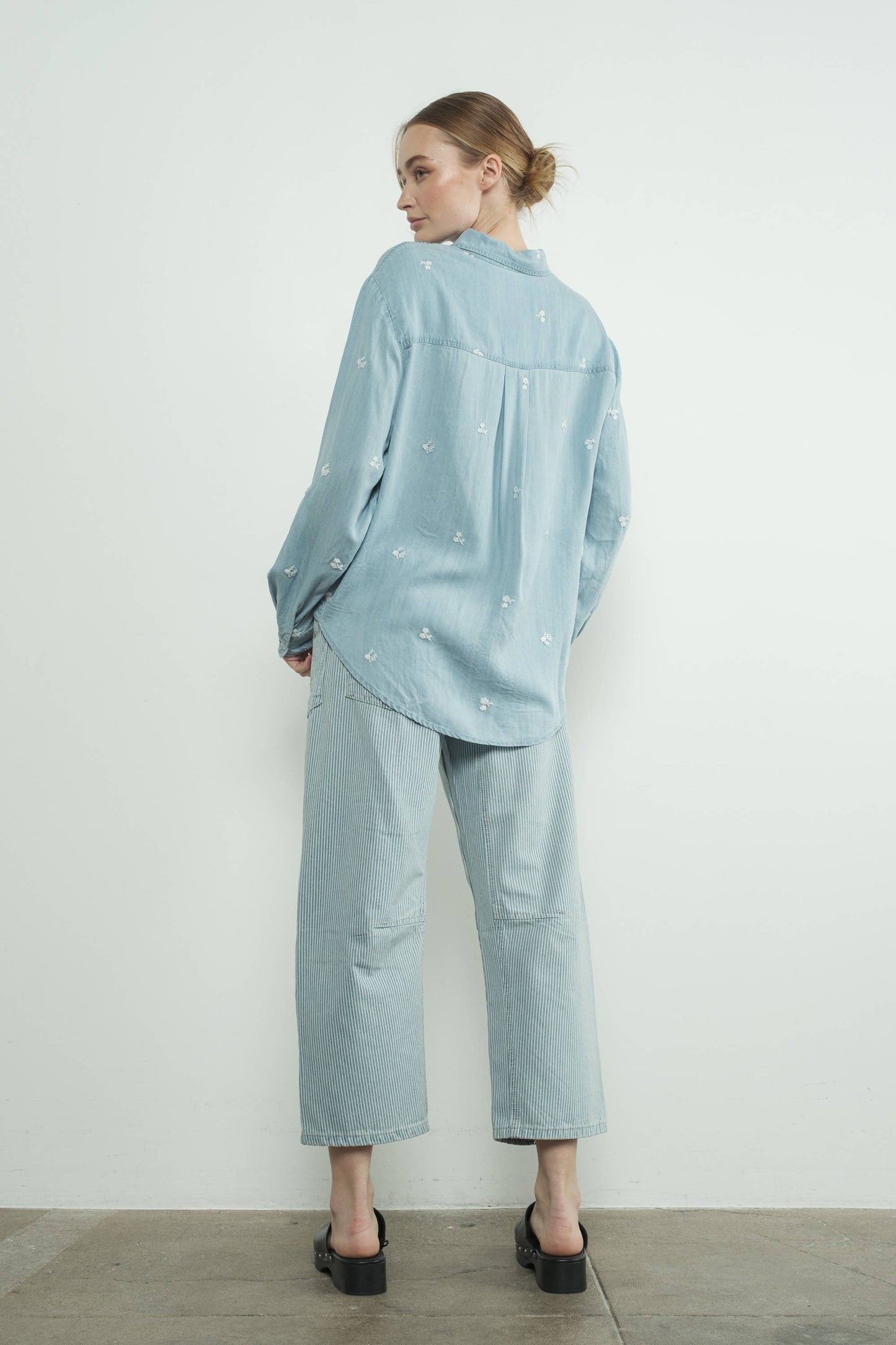 Tie Front Barrel Jeans
