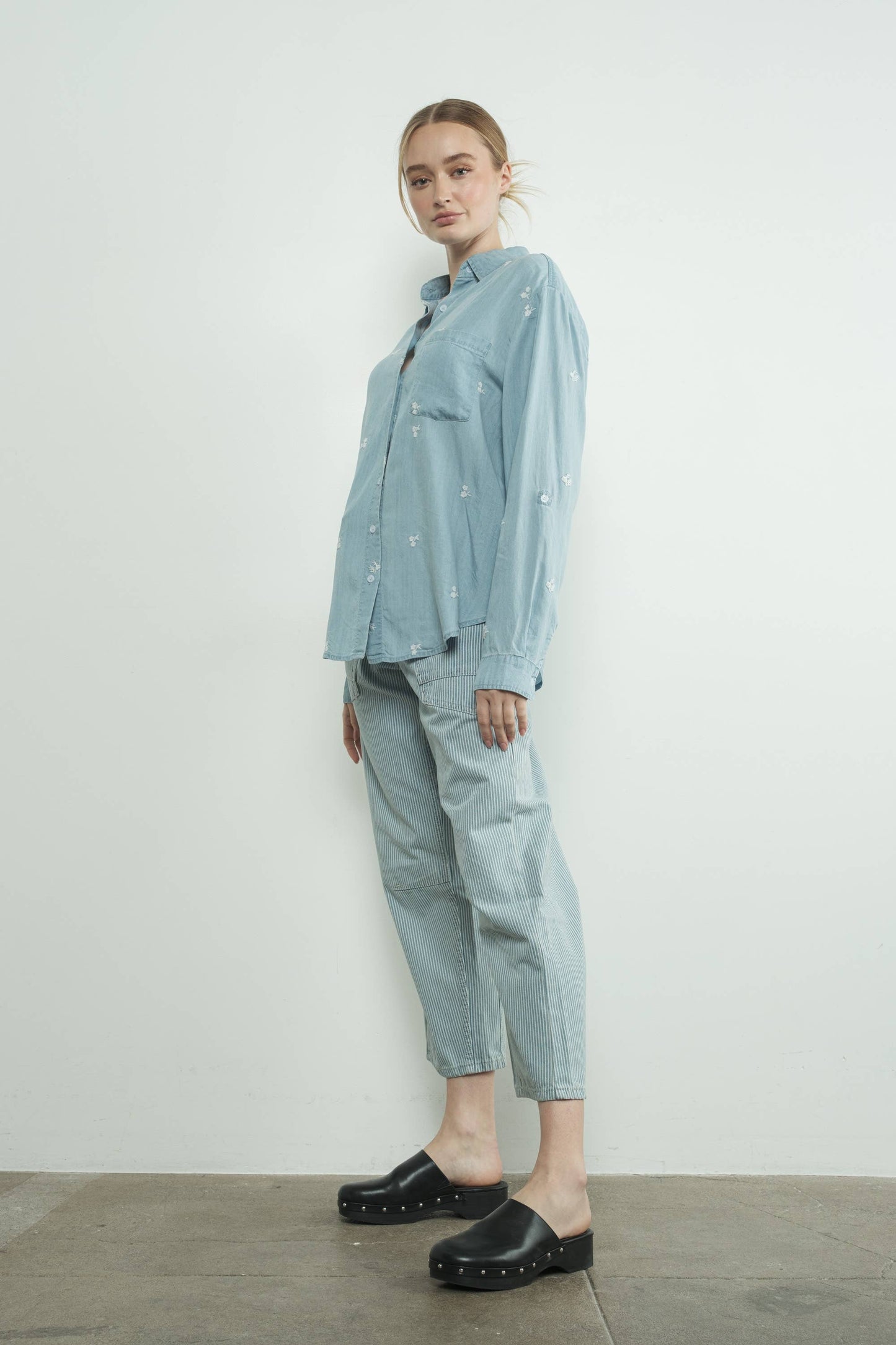 Tie Front Barrel Jeans
