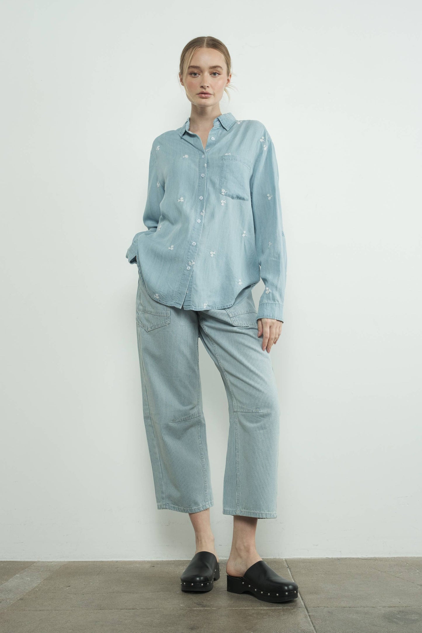 Tie Front Barrel Jeans
