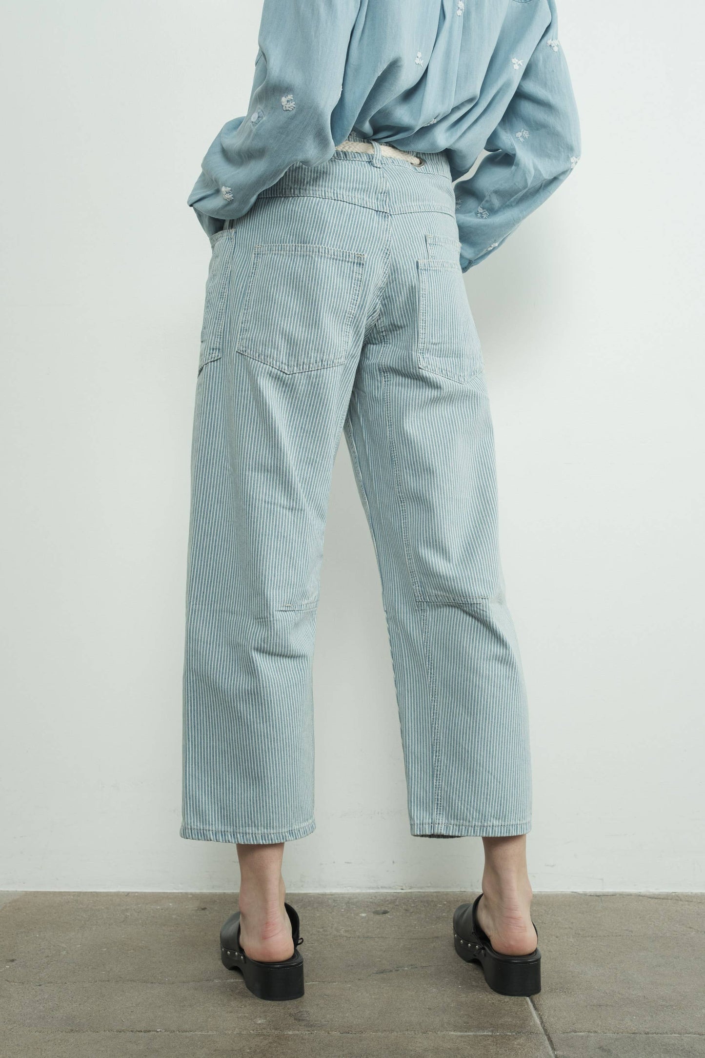 Tie Front Barrel Jeans