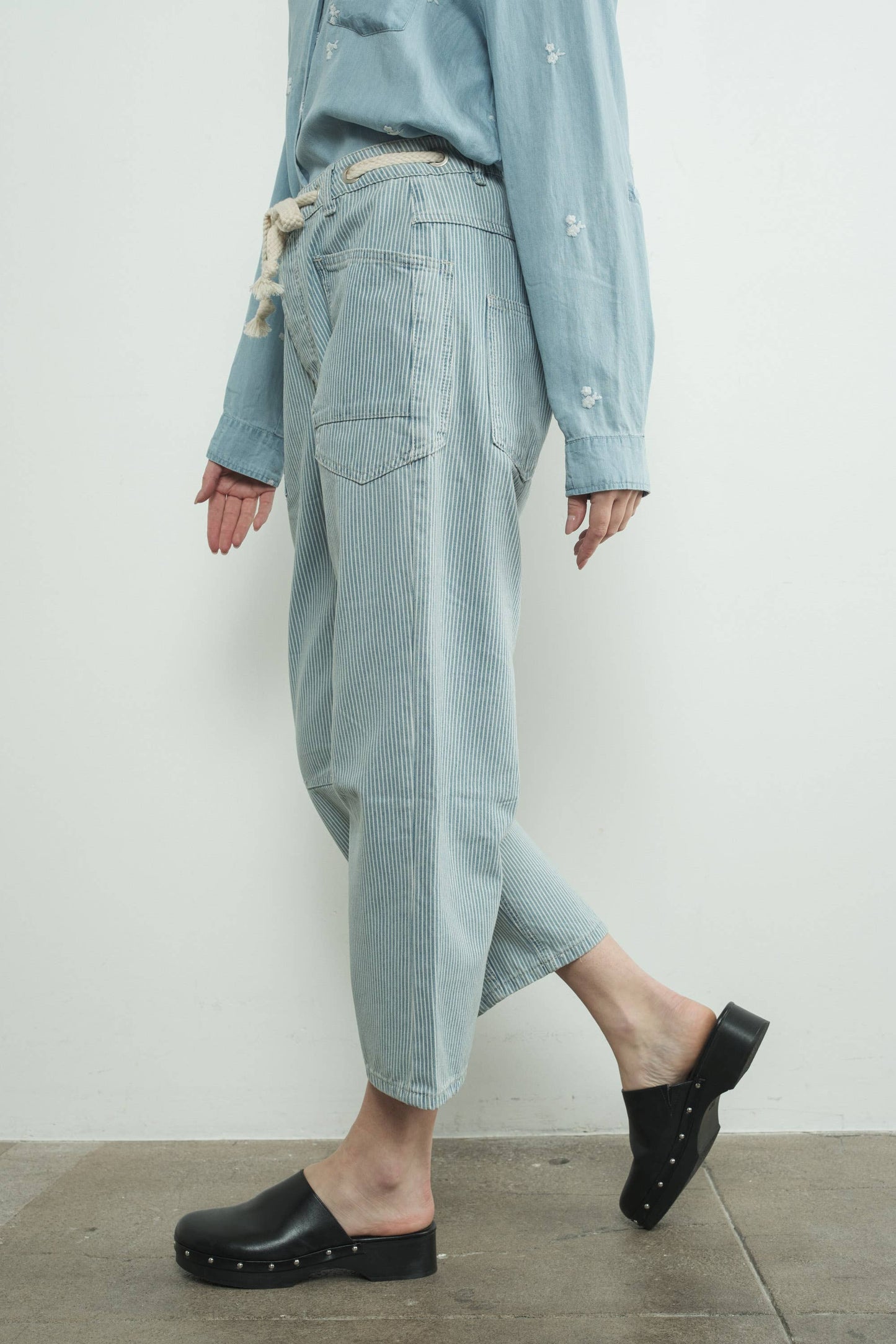 Tie Front Barrel Jeans